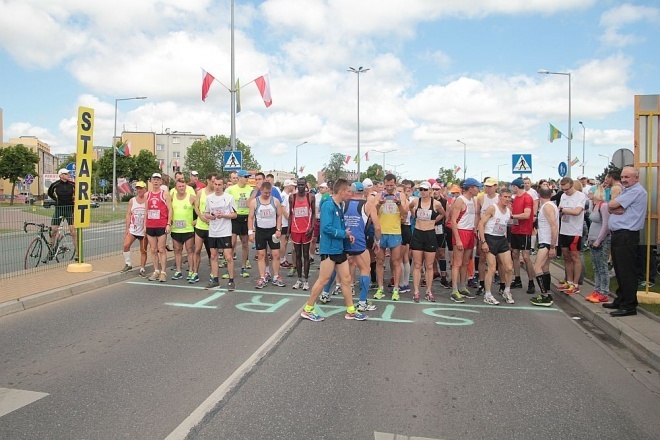 XXI Półmaraton Kurpiowski [24.05.2015] - zdjęcie #23 - eOstroleka.pl