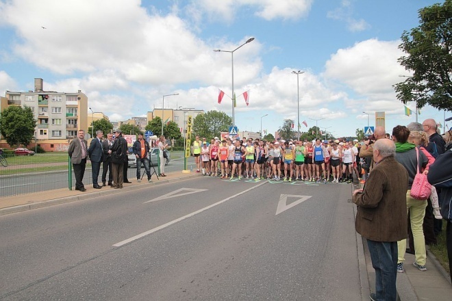 XXI Półmaraton Kurpiowski [24.05.2015] - zdjęcie #38 - eOstroleka.pl
