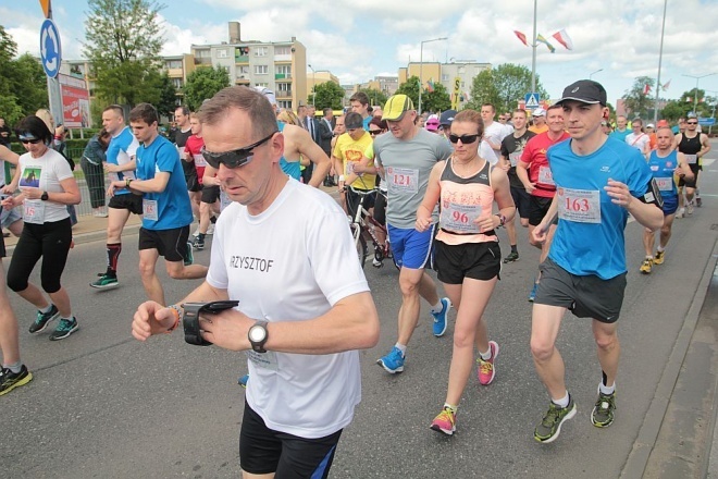 XXI Półmaraton Kurpiowski [24.05.2015] - zdjęcie #56 - eOstroleka.pl