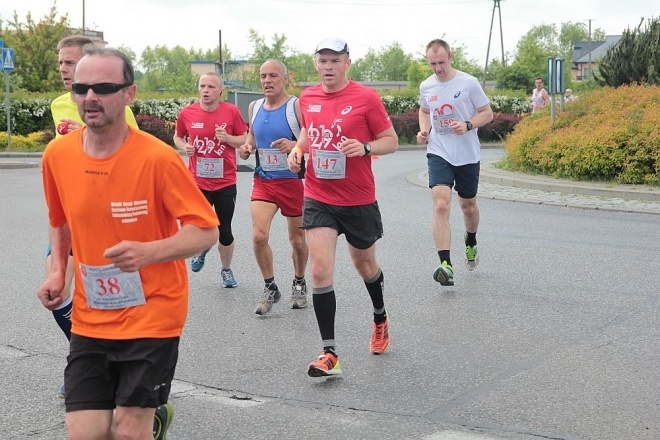 XXI Półmaraton Kurpiowski [24.05.2015] - zdjęcie #262 - eOstroleka.pl
