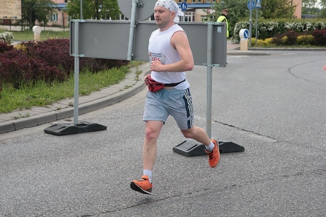 XXI Półmaraton Kurpiowski [24.05.2015] - zdjęcie #251 - eOstroleka.pl
