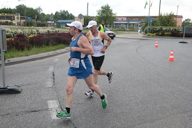 XXI Półmaraton Kurpiowski [24.05.2015] - zdjęcie #241 - eOstroleka.pl