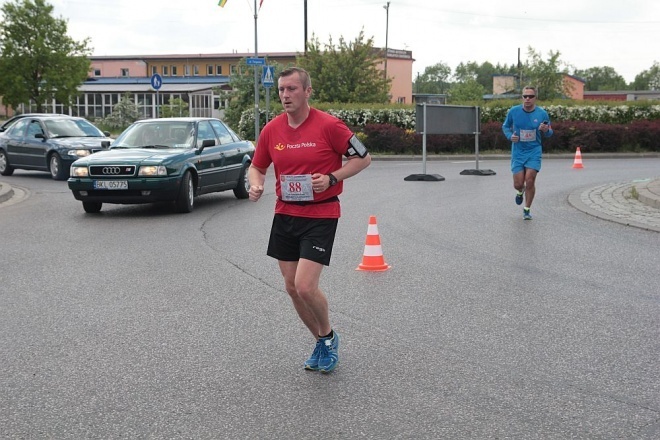 XXI Półmaraton Kurpiowski [24.05.2015] - zdjęcie #205 - eOstroleka.pl