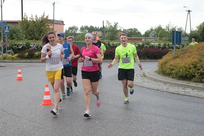 XXI Półmaraton Kurpiowski [24.05.2015] - zdjęcie #177 - eOstroleka.pl
