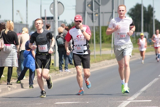 XXI Półmaraton Kurpiowski [24.05.2015] - zdjęcie #261 - eOstroleka.pl