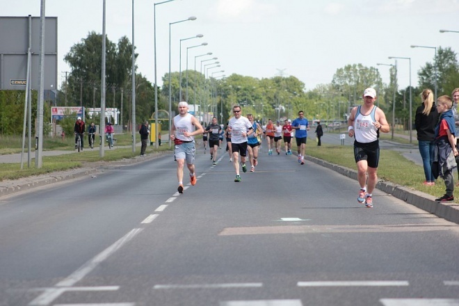 XXI Półmaraton Kurpiowski [24.05.2015] - zdjęcie #305 - eOstroleka.pl