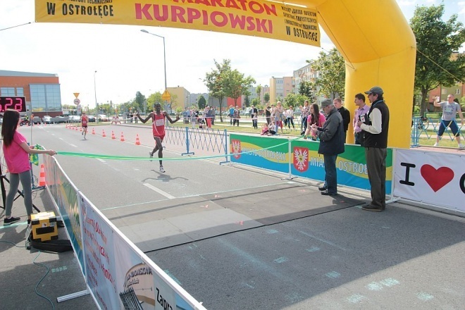 XXI Półmaraton Kurpiowski [24.05.2015] - zdjęcie #326 - eOstroleka.pl