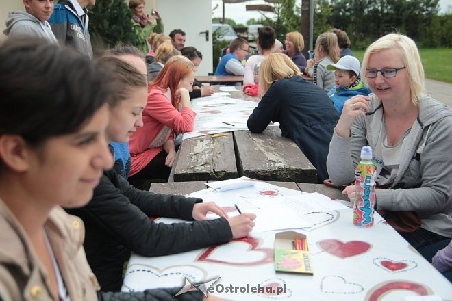 Spotkanie integracyjne wolontariuszy z ZSZ nr 3 i podopiecznych Kolorowej Szkoły [25.05.2015] - zdjęcie #11 - eOstroleka.pl