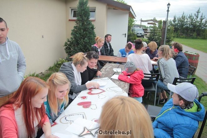 Spotkanie integracyjne wolontariuszy z ZSZ nr 3 i podopiecznych Kolorowej Szkoły [25.05.2015] - zdjęcie #21 - eOstroleka.pl