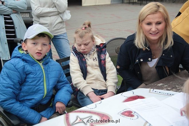 Spotkanie integracyjne wolontariuszy z ZSZ nr 3 i podopiecznych Kolorowej Szkoły [25.05.2015] - zdjęcie #26 - eOstroleka.pl
