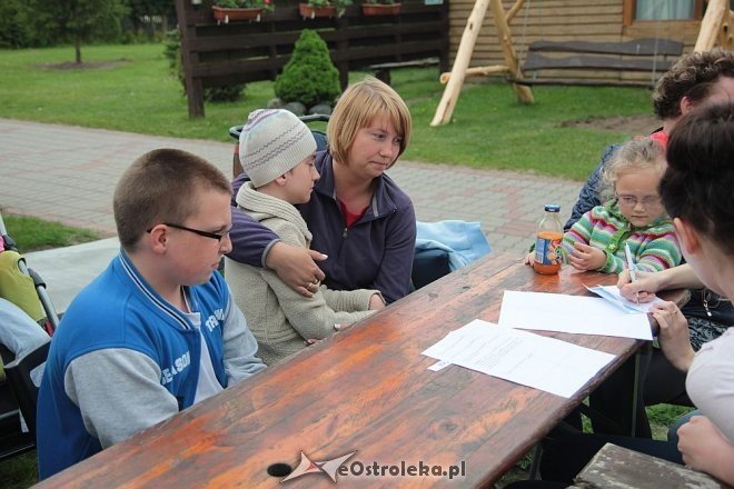 Spotkanie integracyjne wolontariuszy z ZSZ nr 3 i podopiecznych Kolorowej Szkoły [25.05.2015] - zdjęcie #28 - eOstroleka.pl