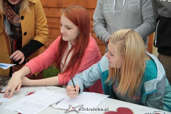 Spotkanie integracyjne wolontariuszy z ZSZ nr 3 i podopiecznych Kolorowej Szkoły [25.05.2015] - zdjęcie #44 - eOstroleka.pl
