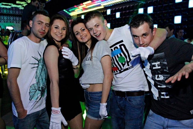 Celebrity in Ibiza: Gorąca impreza z Adamem Kraśko i Marcinem Kotyńskim [26.05.2015] - zdjęcie #65 - eOstroleka.pl