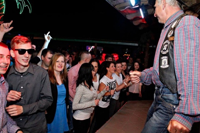 Celebrity in Ibiza: Gorąca impreza z Adamem Kraśko i Marcinem Kotyńskim [26.05.2015] - zdjęcie #31 - eOstroleka.pl