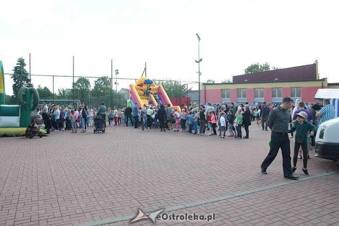 Prozdrowotny festyn rodzinny w Szkole Podstawowej nr 6 [28.05.2015] - zdjęcie #62 - eOstroleka.pl