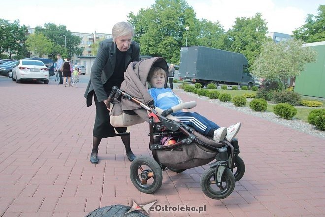 Prozdrowotny festyn rodzinny w Szkole Podstawowej nr 6 [28.05.2015] - zdjęcie #55 - eOstroleka.pl