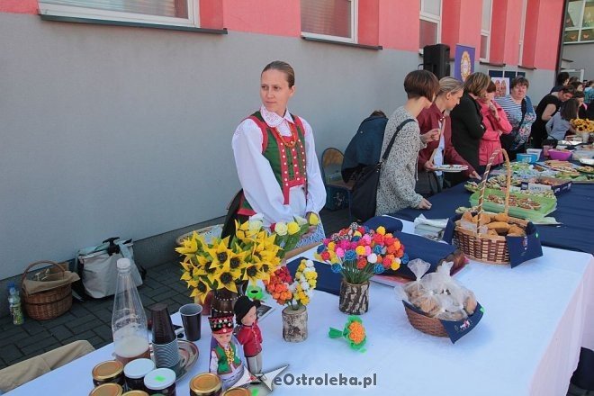 Prozdrowotny festyn rodzinny w Szkole Podstawowej nr 6 [28.05.2015] - zdjęcie #22 - eOstroleka.pl