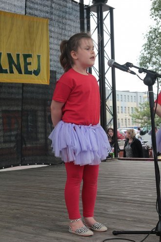 Ostrołęka: Festiwal Piosenki Przedszkolnej [29.05.2015] - zdjęcie #55 - eOstroleka.pl