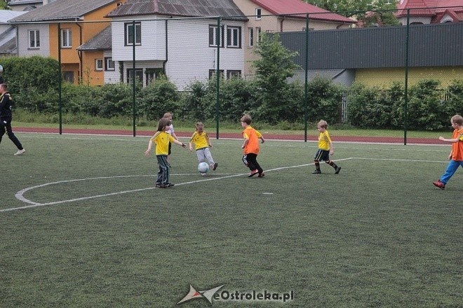 Turniej piłkarski dla dzieci - organizator: Korona Ostrołęka [30.05.2015] - zdjęcie #114 - eOstroleka.pl
