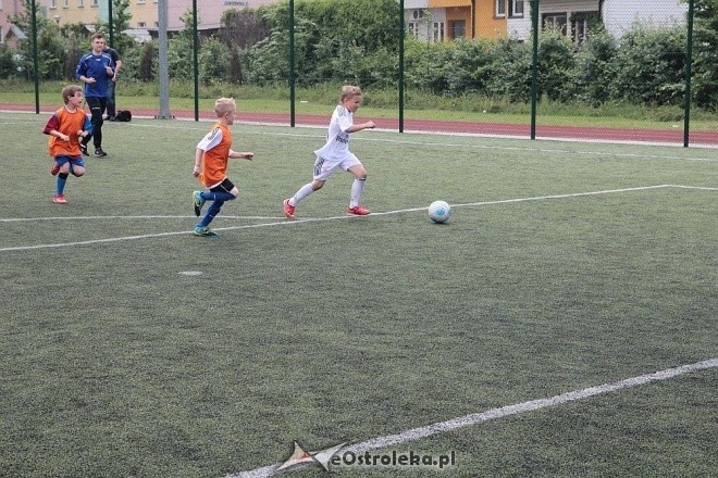 Turniej piłkarski dla dzieci - organizator: Korona Ostrołęka [30.05.2015] - zdjęcie #93 - eOstroleka.pl