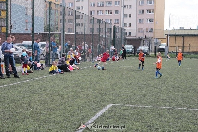 Turniej piłkarski dla dzieci - organizator: Korona Ostrołęka [30.05.2015] - zdjęcie #90 - eOstroleka.pl