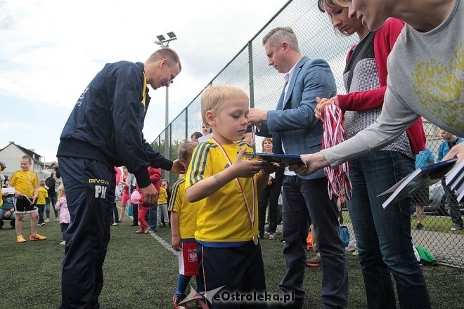 Turniej piłkarski dla dzieci - organizator: Korona Ostrołęka [30.05.2015] - zdjęcie #40 - eOstroleka.pl