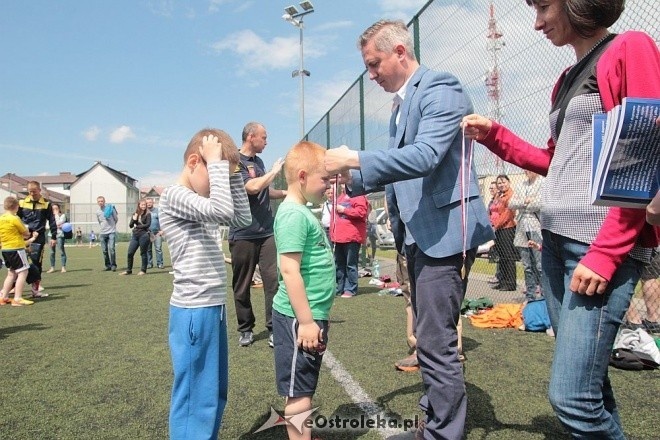 Turniej piłkarski dla dzieci - organizator: Korona Ostrołęka [30.05.2015] - zdjęcie #12 - eOstroleka.pl
