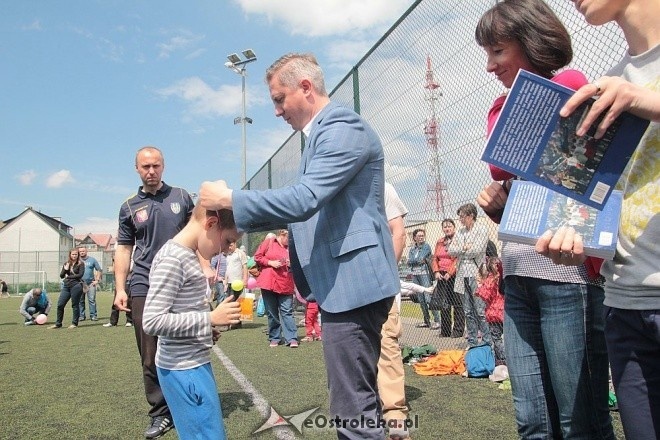 Turniej piłkarski dla dzieci - organizator: Korona Ostrołęka [30.05.2015] - zdjęcie #11 - eOstroleka.pl