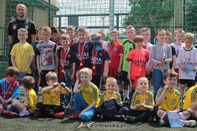 Turniej piłkarski dla dzieci - organizator: Korona Ostrołęka [30.05.2015] - zdjęcie #5 - eOstroleka.pl