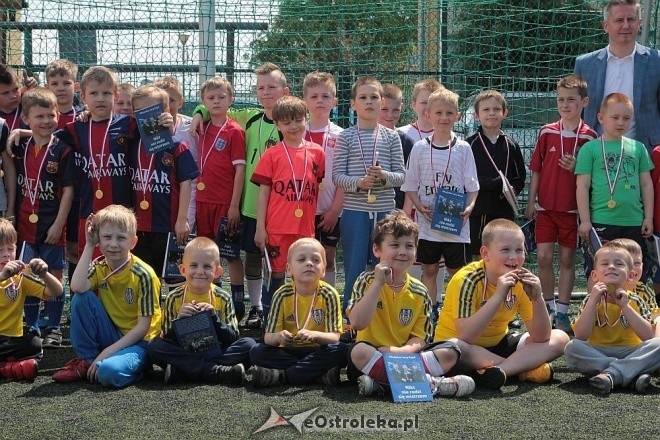 Turniej piłkarski dla dzieci - organizator: Korona Ostrołęka [30.05.2015] - zdjęcie #4 - eOstroleka.pl
