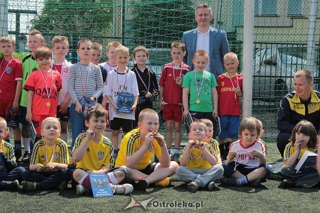 Turniej piłkarski dla dzieci - organizator: Korona Ostrołęka [30.05.2015] - zdjęcie #3 - eOstroleka.pl
