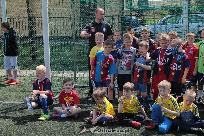 Turniej piłkarski dla dzieci - organizator: Korona Ostrołęka [30.05.2015] - zdjęcie #1 - eOstroleka.pl