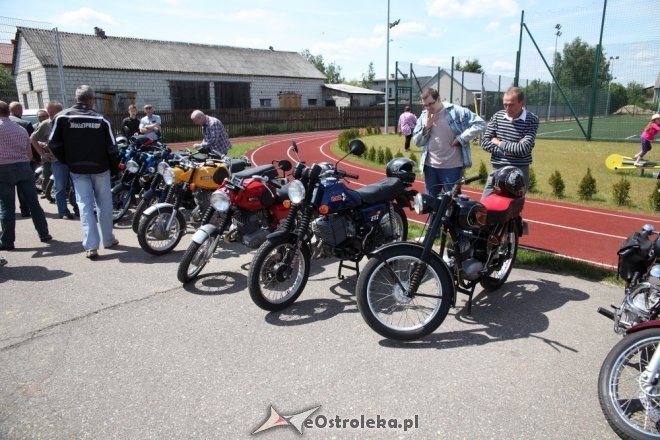 Rzekuń: IV Zlot Miłośników Starej Motoryzacji [31.05.2015] - zdjęcie #27 - eOstroleka.pl