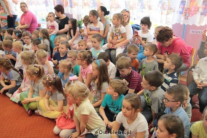Ostrołęka: Dzień Dziecka w Przedszkolu Miejskim nr 8 [01.06.2015] - zdjęcie #23 - eOstroleka.pl
