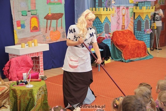 Ostrołęka: Dzień Dziecka w Przedszkolu Miejskim nr 8 [01.06.2015] - zdjęcie #49 - eOstroleka.pl