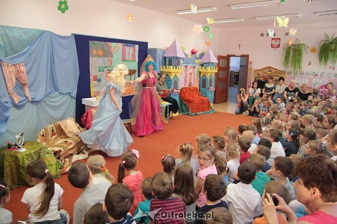 Ostrołęka: Dzień Dziecka w Przedszkolu Miejskim nr 8 [01.06.2015] - zdjęcie #33 - eOstroleka.pl