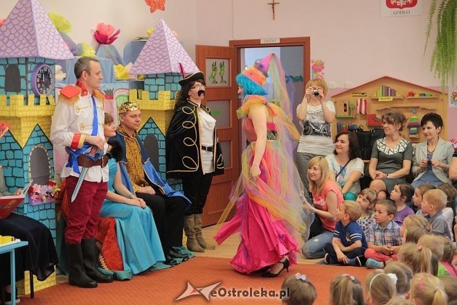 Ostrołęka: Dzień Dziecka w Przedszkolu Miejskim nr 8 [01.06.2015] - zdjęcie #24 - eOstroleka.pl