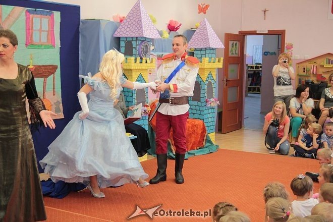 Ostrołęka: Dzień Dziecka w Przedszkolu Miejskim nr 8 [01.06.2015] - zdjęcie #8 - eOstroleka.pl