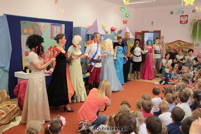 Ostrołęka: Dzień Dziecka w Przedszkolu Miejskim nr 8 [01.06.2015] - zdjęcie #1 - eOstroleka.pl