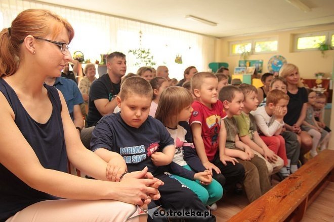 Podsumowanie konkursu „Kolorowe Ogródki” w Przedszkolu Miejskim nr 5 [02.06.2015] - zdjęcie #40 - eOstroleka.pl
