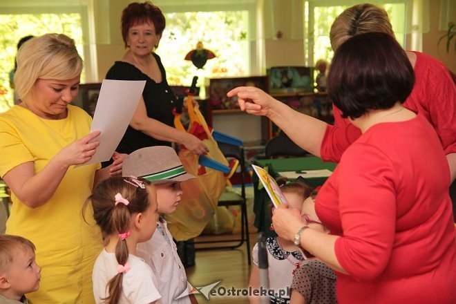 Podsumowanie konkursu „Kolorowe Ogródki” w Przedszkolu Miejskim nr 5 [02.06.2015] - zdjęcie #26 - eOstroleka.pl