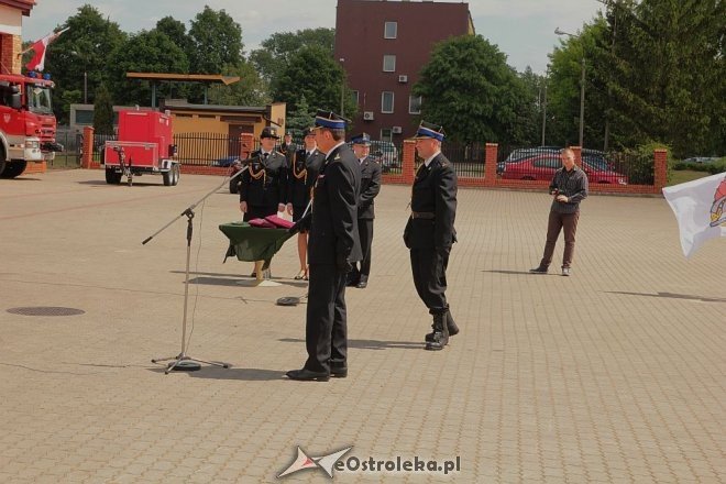 Dzień Strażaka w Ostrołęce: Awanse, odznaczenia i nowy quad dla jednostki przy Celnej [03.06.2015] - zdjęcie #13 - eOstroleka.pl