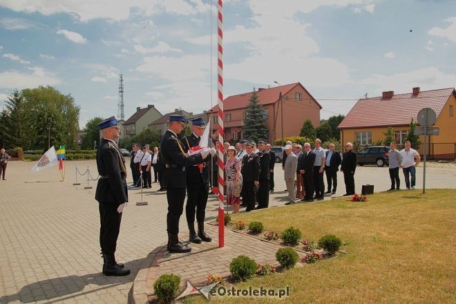 Dzień Strażaka w Ostrołęce: Awanse, odznaczenia i nowy quad dla jednostki przy Celnej [03.06.2015] - zdjęcie #17 - eOstroleka.pl