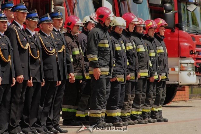 Dzień Strażaka w Ostrołęce: Awanse, odznaczenia i nowy quad dla jednostki przy Celnej [03.06.2015] - zdjęcie #21 - eOstroleka.pl