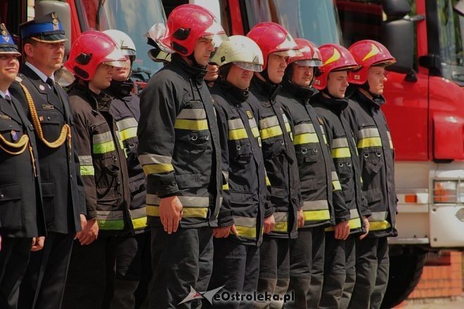 Dzień Strażaka w Ostrołęce: Awanse, odznaczenia i nowy quad dla jednostki przy Celnej [03.06.2015] - zdjęcie #30 - eOstroleka.pl
