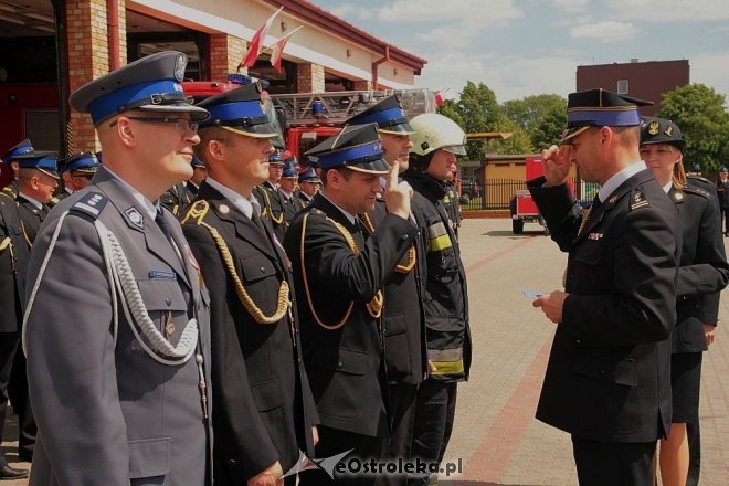 Dzień Strażaka w Ostrołęce: Awanse, odznaczenia i nowy quad dla jednostki przy Celnej [03.06.2015] - zdjęcie #56 - eOstroleka.pl