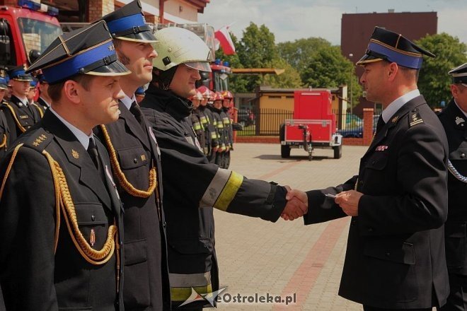 Dzień Strażaka w Ostrołęce: Awanse, odznaczenia i nowy quad dla jednostki przy Celnej [03.06.2015] - zdjęcie #58 - eOstroleka.pl