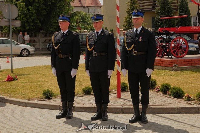 Dzień Strażaka w Ostrołęce: Awanse, odznaczenia i nowy quad dla jednostki przy Celnej [03.06.2015] - zdjęcie #39 - eOstroleka.pl