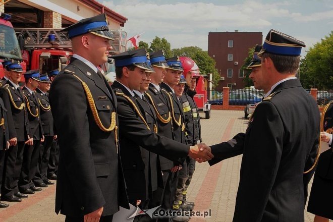 Dzień Strażaka w Ostrołęce: Awanse, odznaczenia i nowy quad dla jednostki przy Celnej [03.06.2015] - zdjęcie #21 - eOstroleka.pl