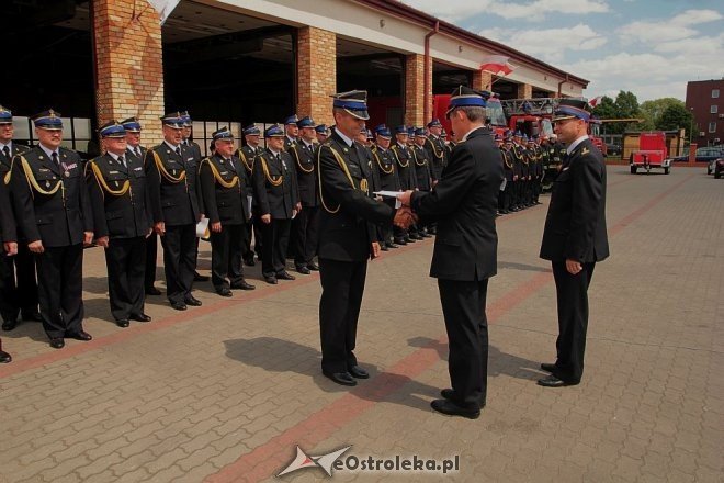 Dzień Strażaka w Ostrołęce: Awanse, odznaczenia i nowy quad dla jednostki przy Celnej [03.06.2015] - zdjęcie #20 - eOstroleka.pl